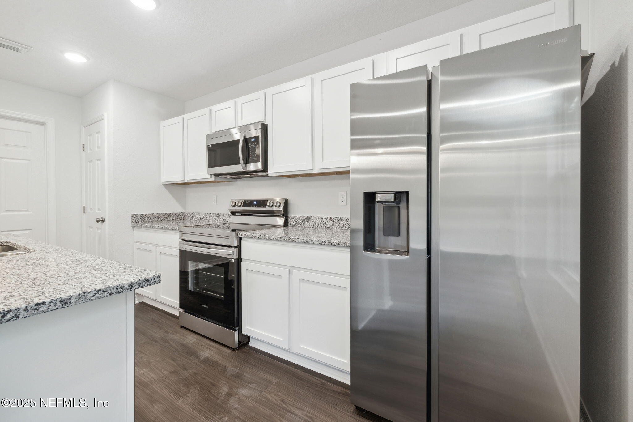 8552 Metto Road Jacksonville, FL 32244 - Photo 10 of 28 Kitchen