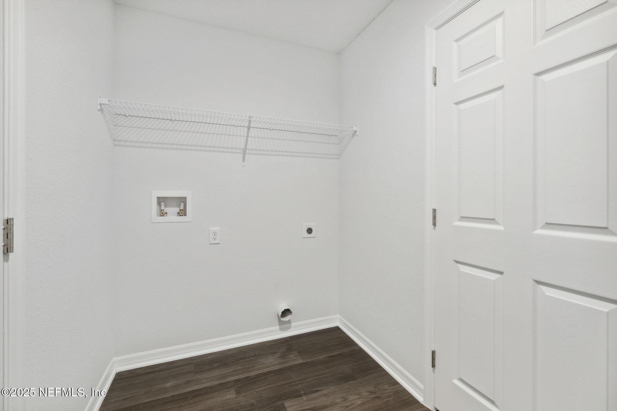 8552 Metto Road Jacksonville, FL 32244 - Photo 23 of 28 Laundry Room