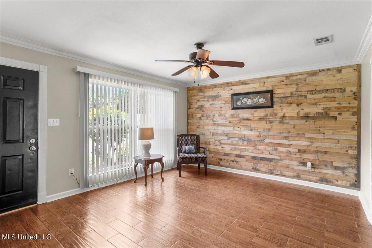 908 Hemlock Road Gulfport, MS 39503 - Photo 6 of 35 06-IMG_1075