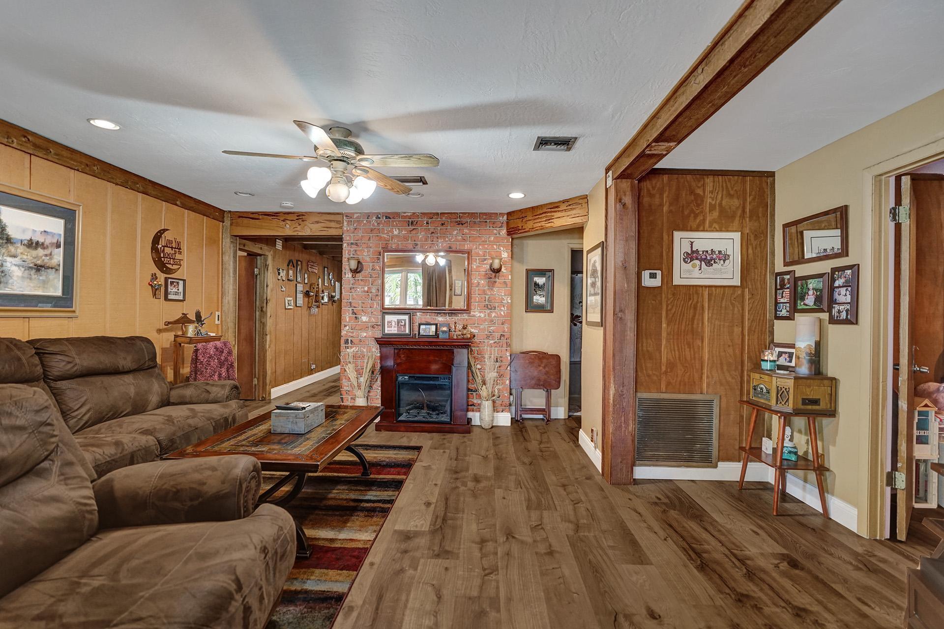 5737 Freedom Street Hollywood, FL 33021 - Photo 11 of 64 DSC04686