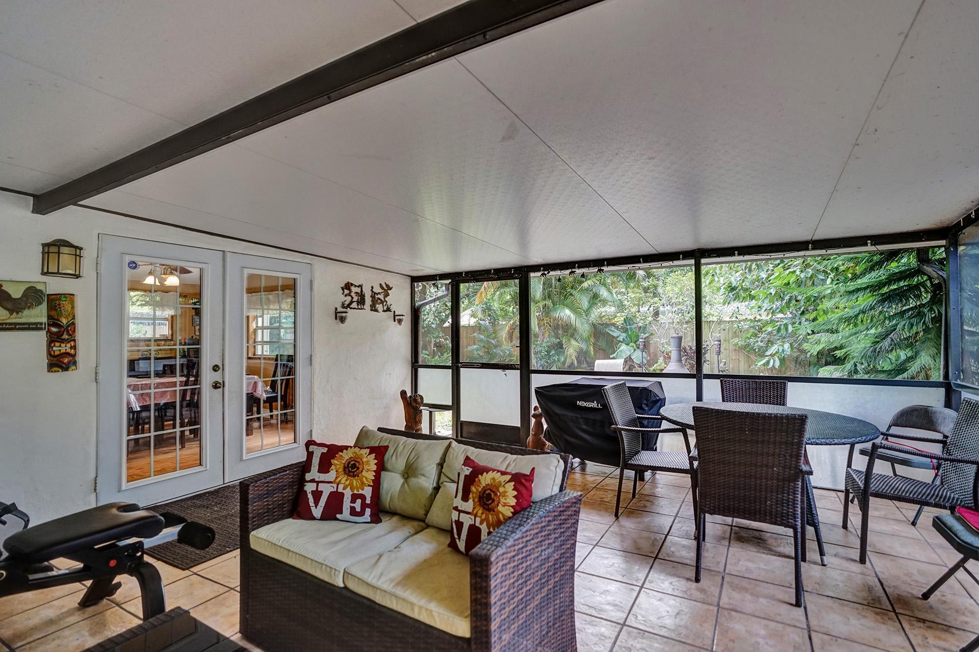 5737 Freedom Street Hollywood, FL 33021 - Photo 41 of 64 DSC04644