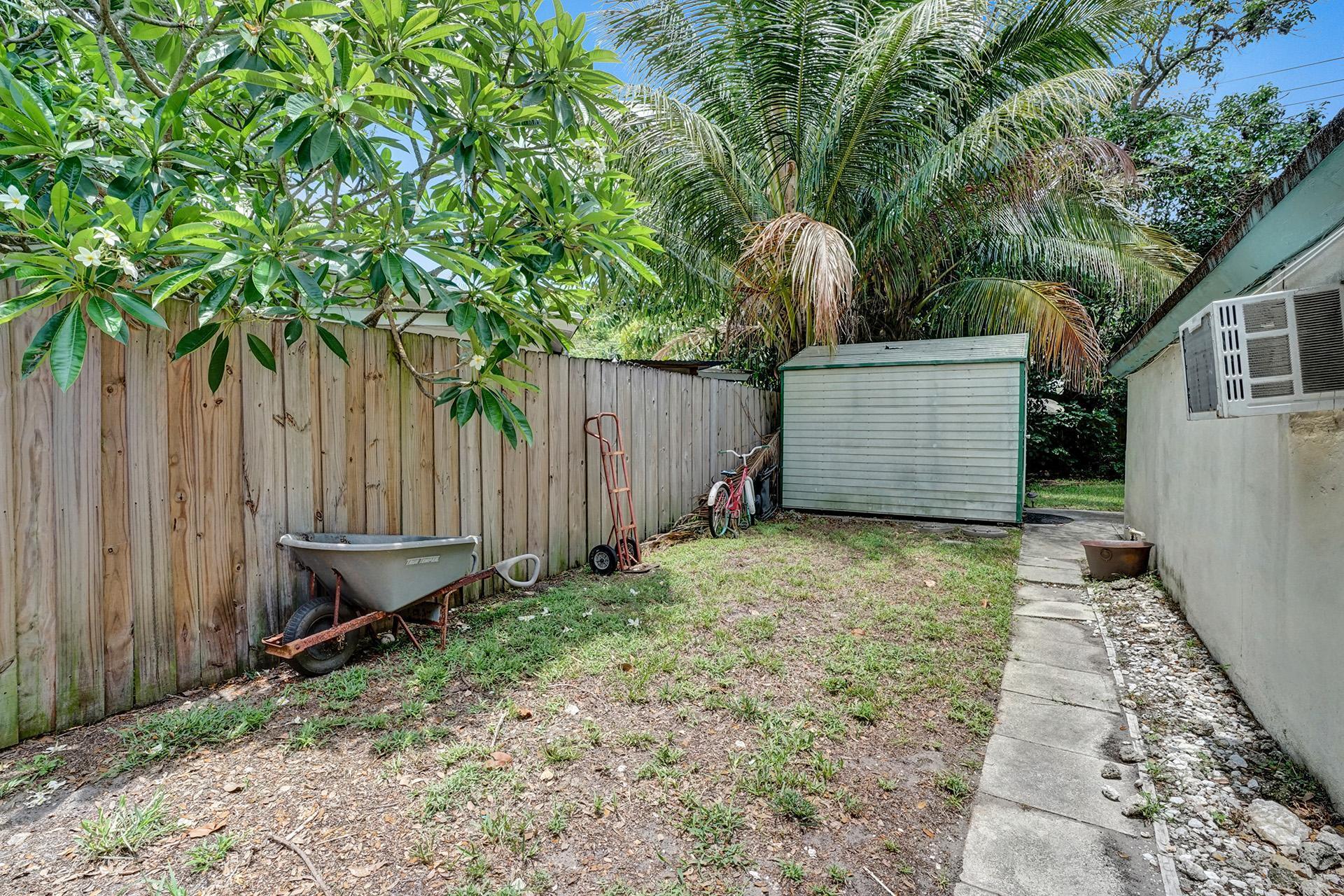 5737 Freedom Street Hollywood, FL 33021 - Photo 51 of 64 DSC04680