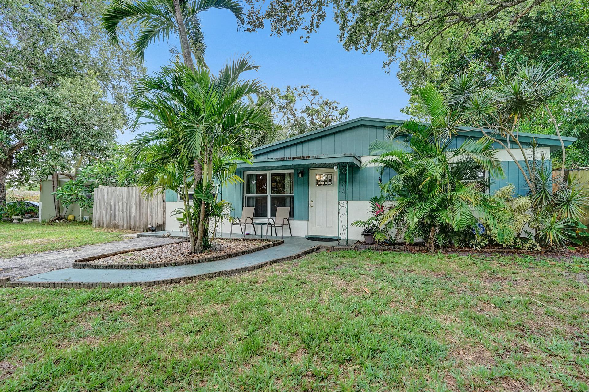 5737 Freedom Street Hollywood, FL 33021 - Photo 7 of 64 DSC04569