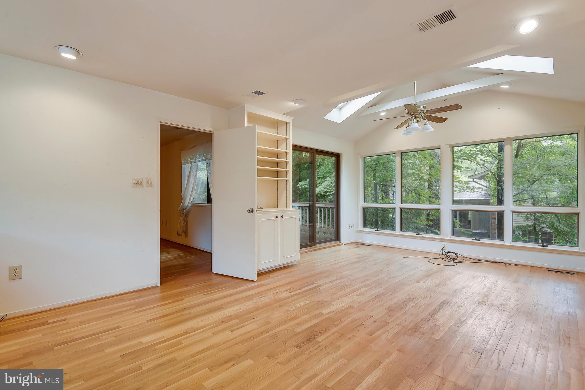 9322 Friars Road Bethesda, MD 20817 - Photo 24 of 30 Bedroom