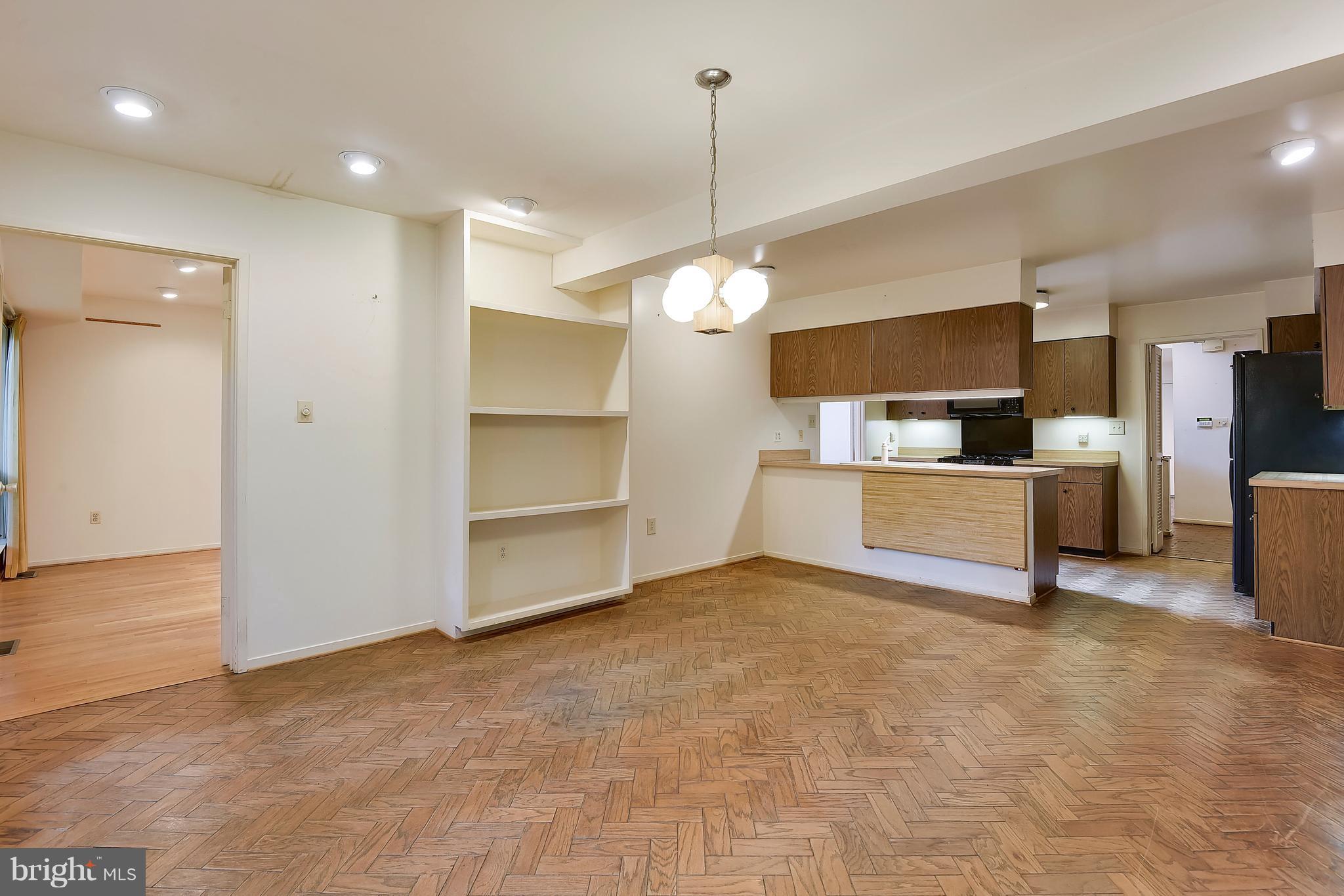 9322 Friars Road Bethesda, MD 20817 - Photo 8 of 30 Kitchen