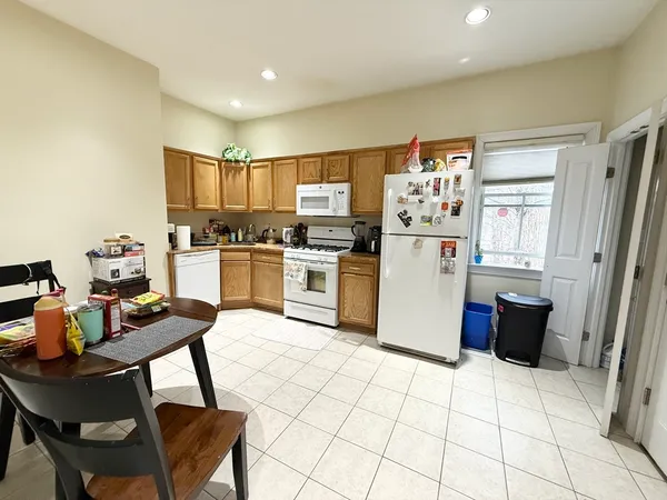 $3,350 | 36 Hawthorne Street, Unit 1, Boston, MA 02119