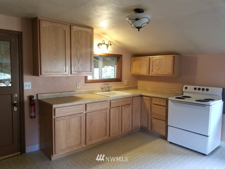 2310 Mountain View Road East Port Orchard, WA 98366 - Photo 3 of 9 Gallery Image 3