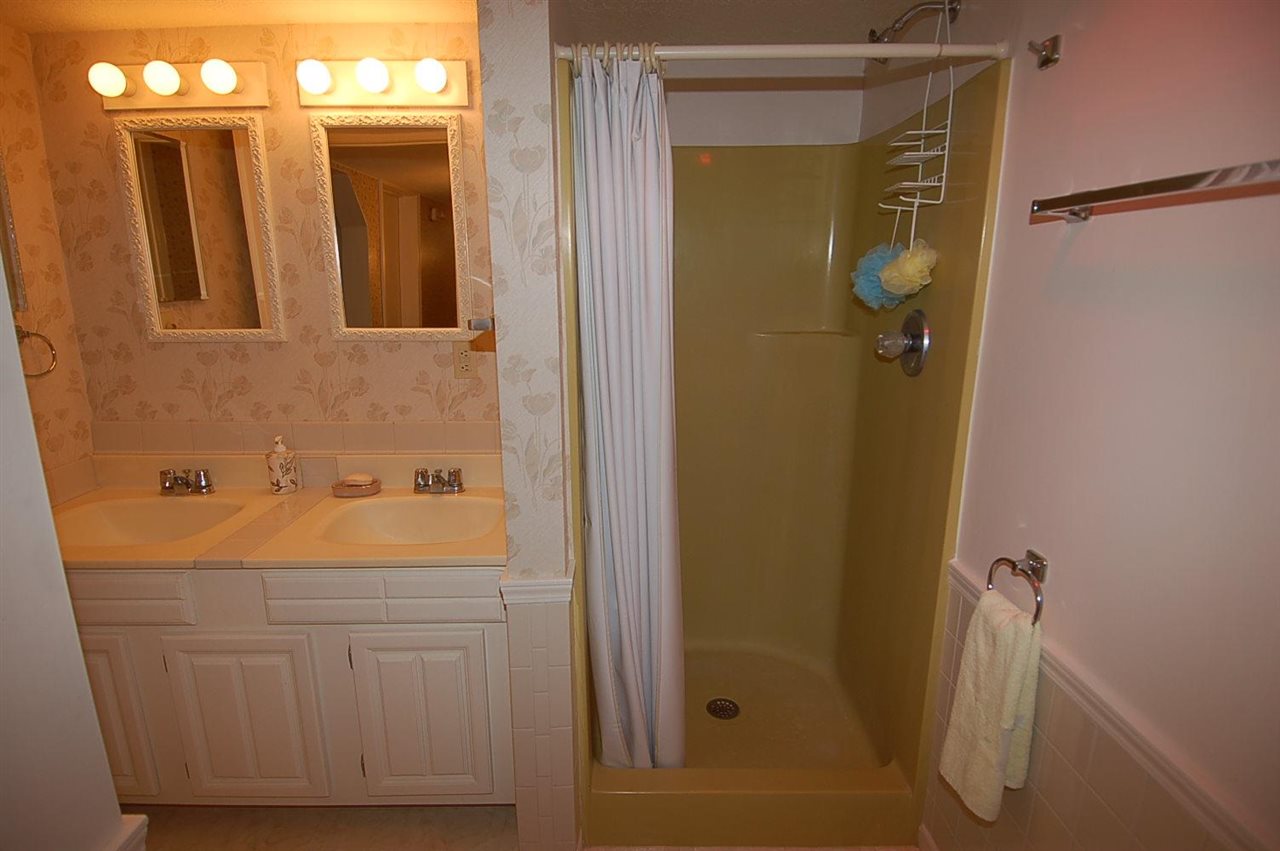 4655 Timber Ridge Drive Cadillac, MI 49601 - Photo 21 of 41 1893079-20.JPG