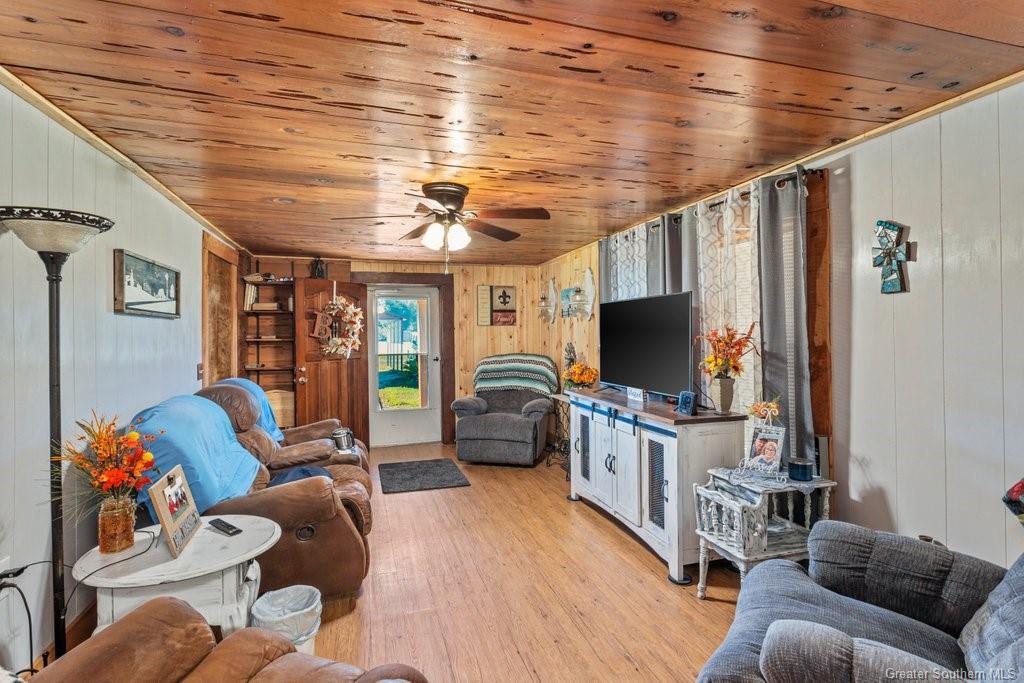 1443 Chuck Bagwell Road Dequincy, LA 70633 - Photo 5 of 16 Gallery Image 5