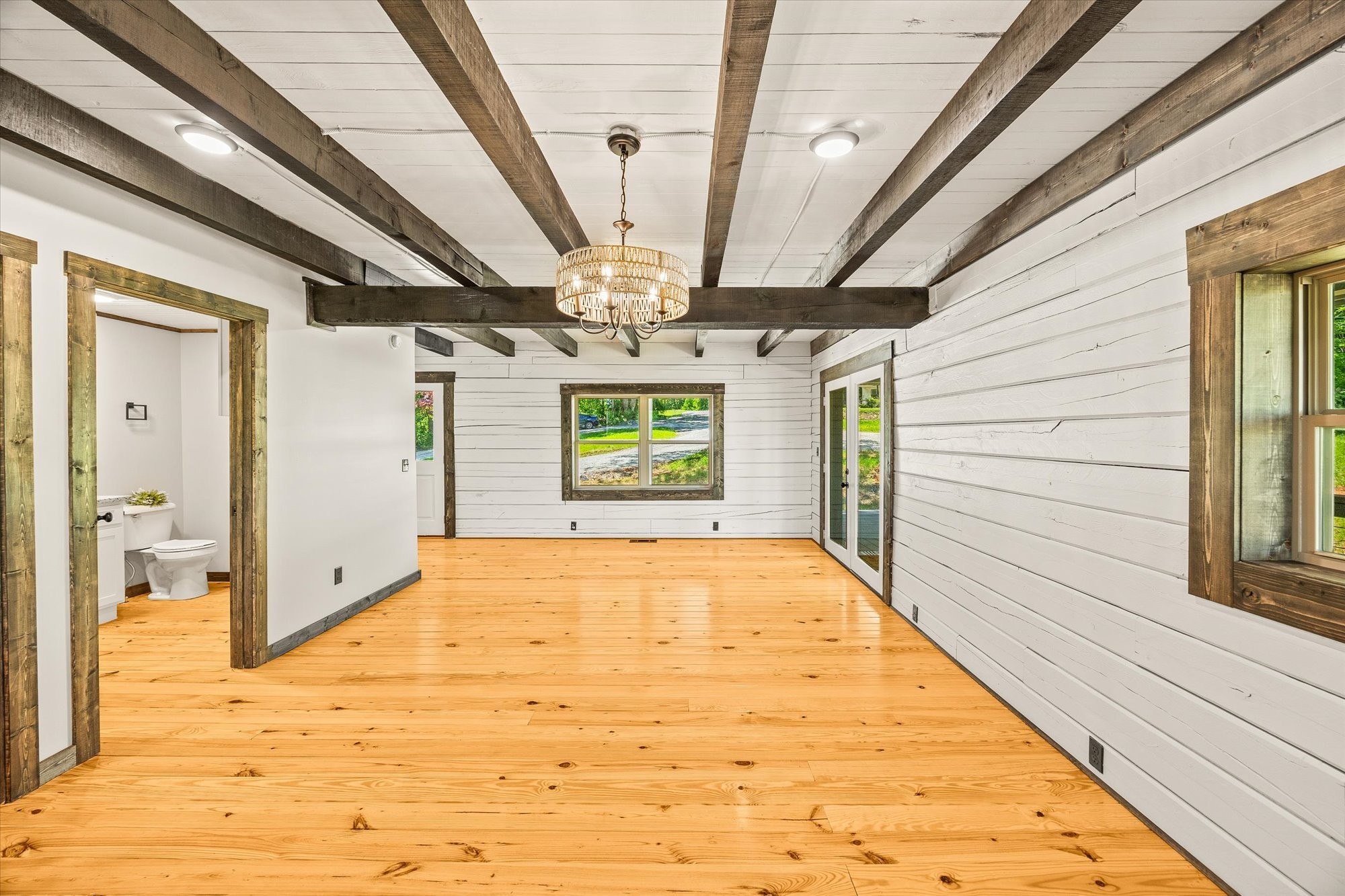 4221 New Hope Road Celina, TN 38551 - Photo 24 of 52 a view of an empty room