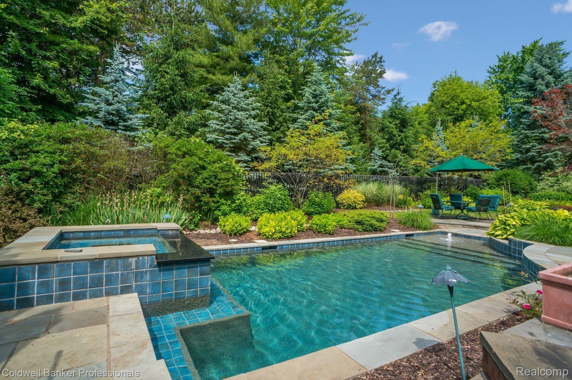 3564 Walnut Brook Drive Rochester, MI 48309 - Photo 43 of 47 39.jpg