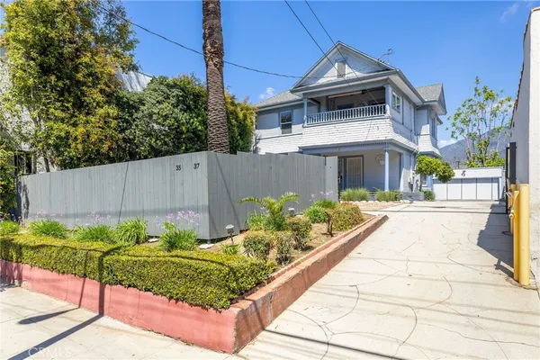 $889,000 | 35 East Montana Street, Pasadena, CA 91103