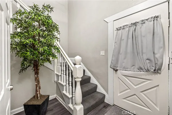 $889,000 | 35 East Montana Street, Pasadena, CA 91103