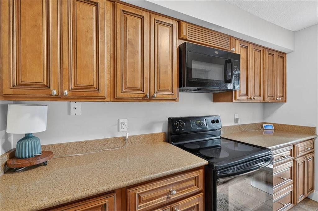 2514 Demere Road, Unit 7 St. Simons Island, GA 31522 - Photo 15 of 22 Photo 15