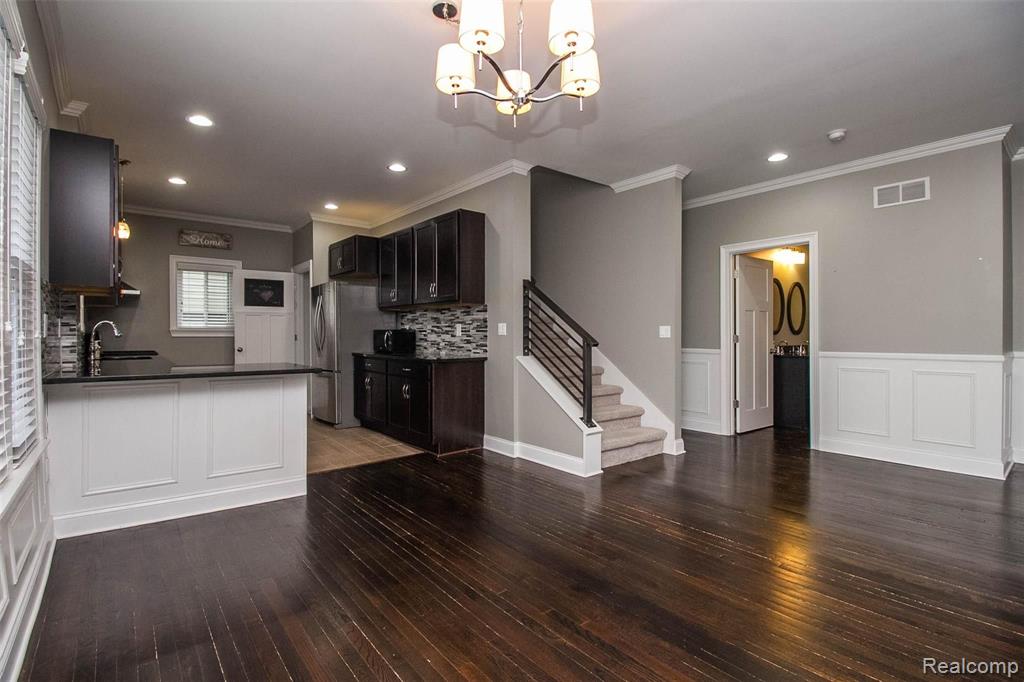 2189 Franklin Road Berkley, MI 48072 - Photo 10 of 43