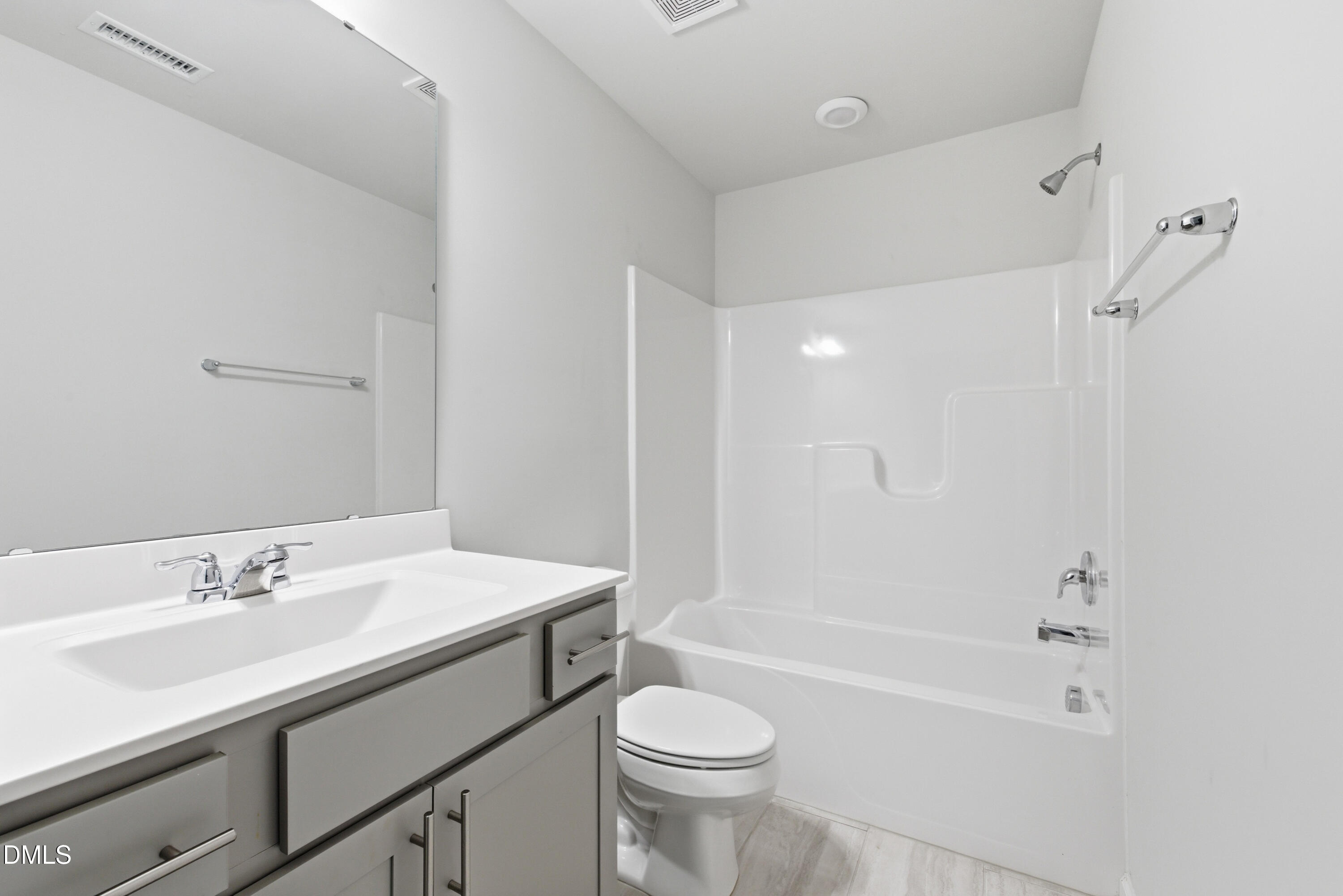 2530 Laurel Valley Way Raleigh, NC 27604 - Photo 7 of 26 7-print-DX3A0334