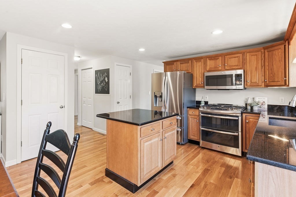264 Bay Road Easton, MA 02356 - Photo 16 of 42 Gallery Image 16