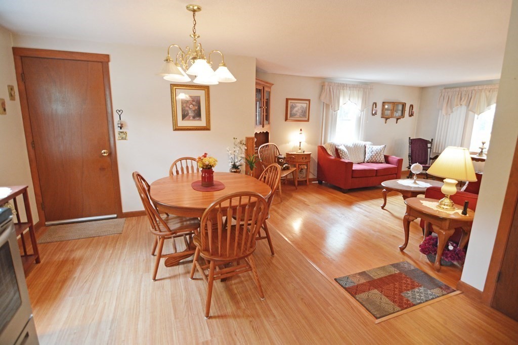 35 Hudson Street Springfield, MA 01118 - Photo 4 of 26 Gallery Image 4