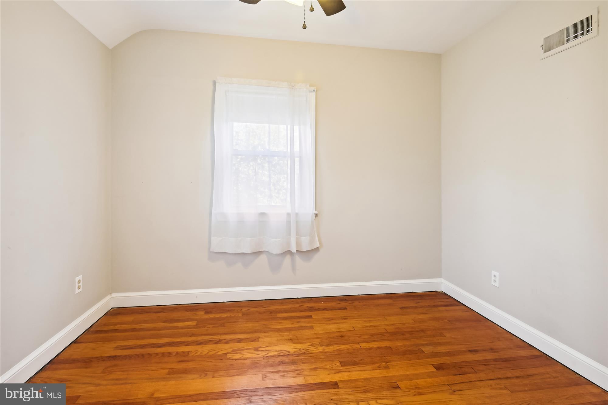 4513 Saul Road Kensington, MD 20895 - Photo 17 of 28 Bedroom