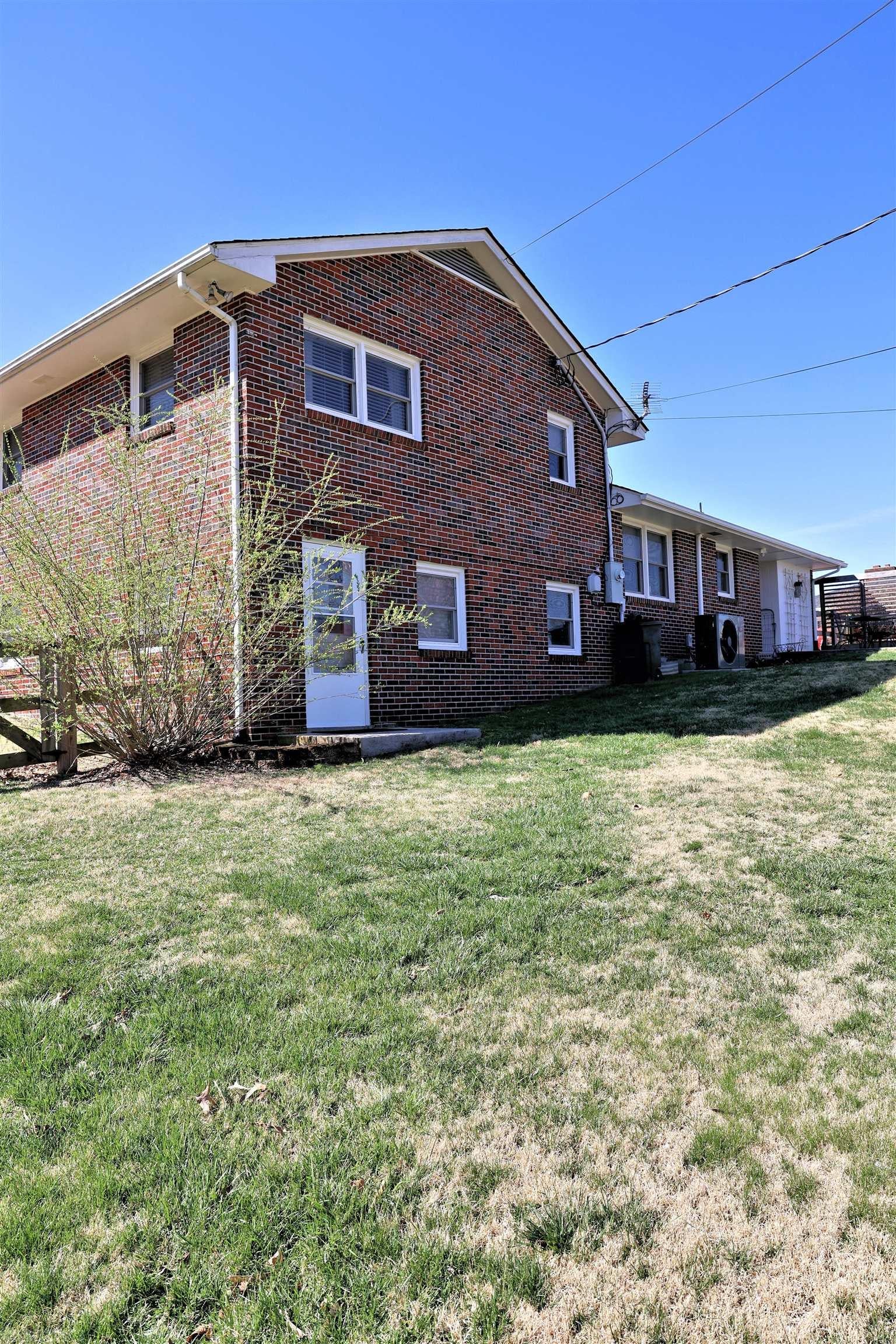 7826 Brandon Road Radford, VA 24141 - Photo 38 of 44 Gallery Image 38