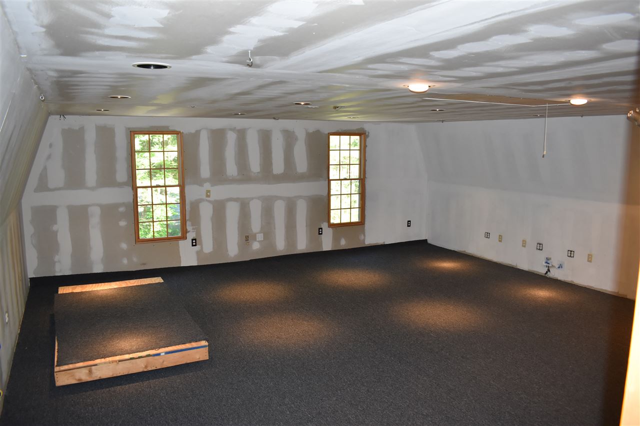 144 High Range Road Londonderry, NH 03053 - Photo 16 of 19
