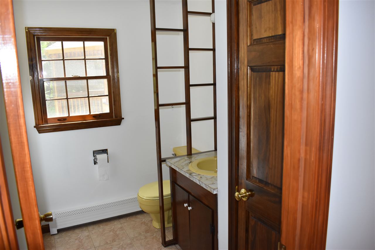 144 High Range Road Londonderry, NH 03053 - Photo 8 of 19