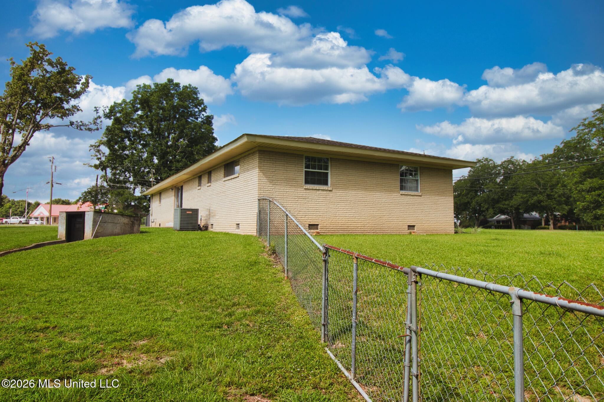 700 Old Richton Road Petal, MS 39465 - Photo 26 of 31 IMG_1064