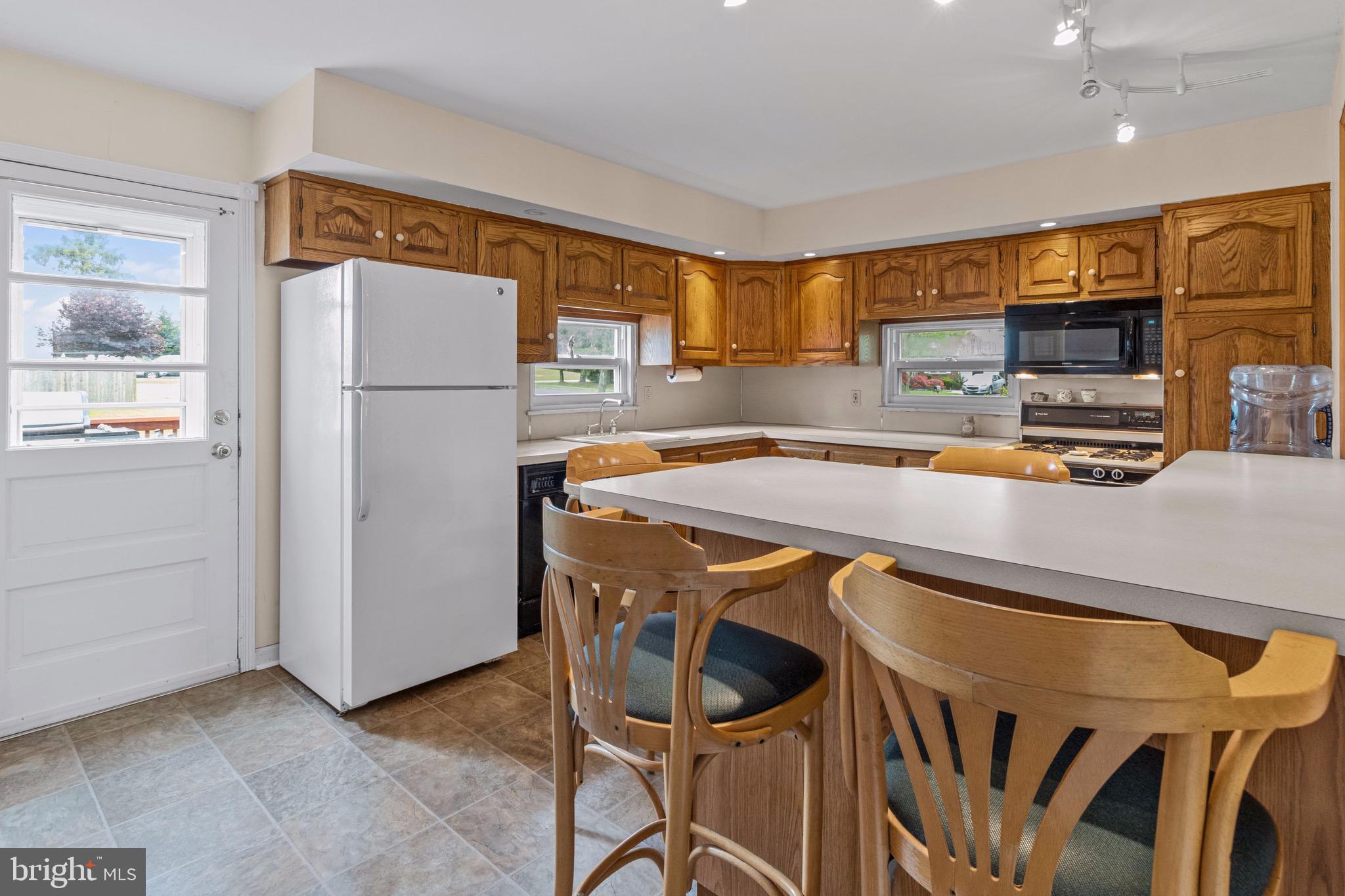 904 Jenifer Road Horsham, PA 19044 - Photo 10 of 36 Gallery Image 10