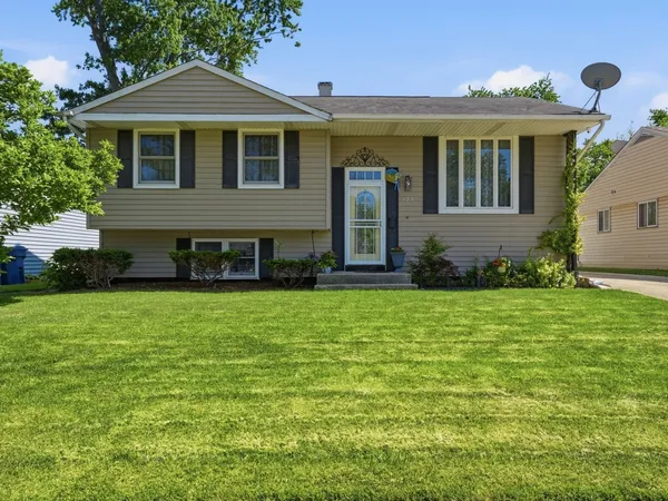 $399,900 | 433 Norton Avenue, Glendale Heights, IL 60139