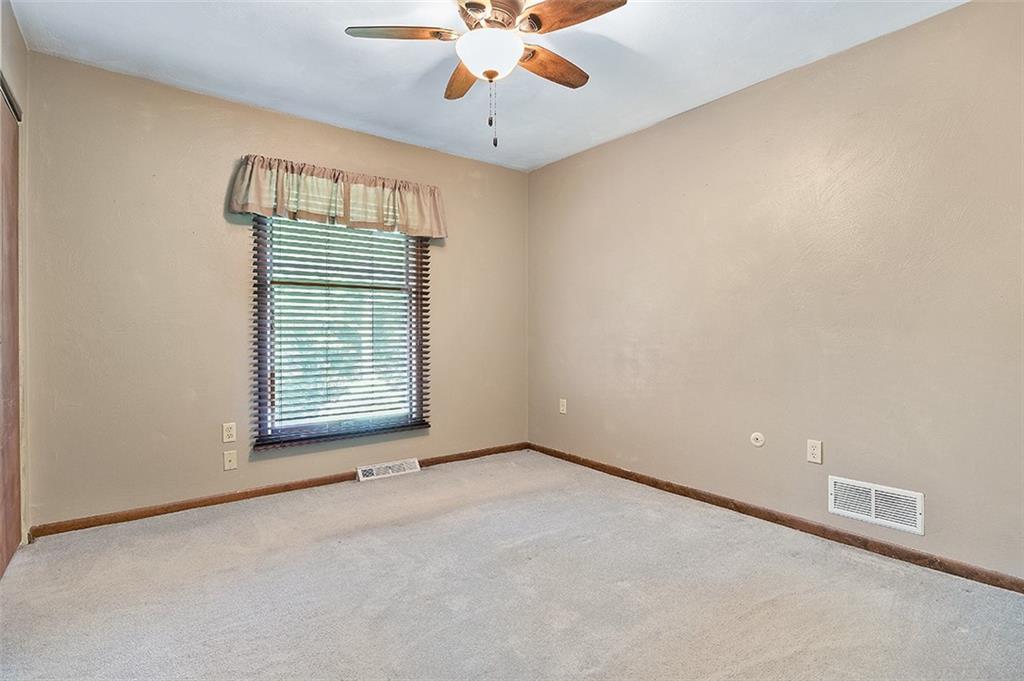 2409 Spicher Hill Road Irwin, PA 15642 - Photo 12 of 24 Gallery Image 12