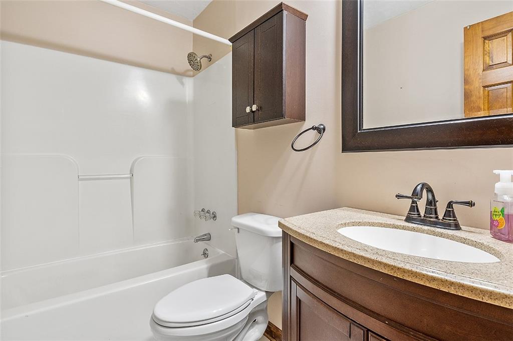 2409 Spicher Hill Road Irwin, PA 15642 - Photo 9 of 24 Gallery Image 9