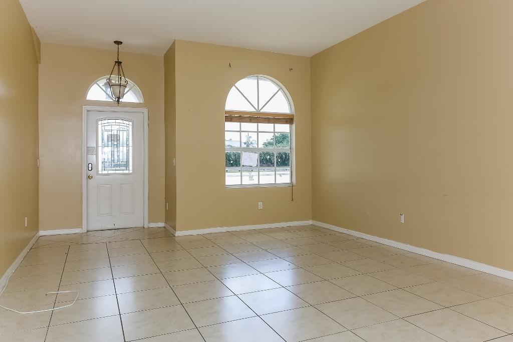 2545 Hypoluxo Road Lake Worth, FL 33462 - Photo 6 of 18 1005-3004319-medium