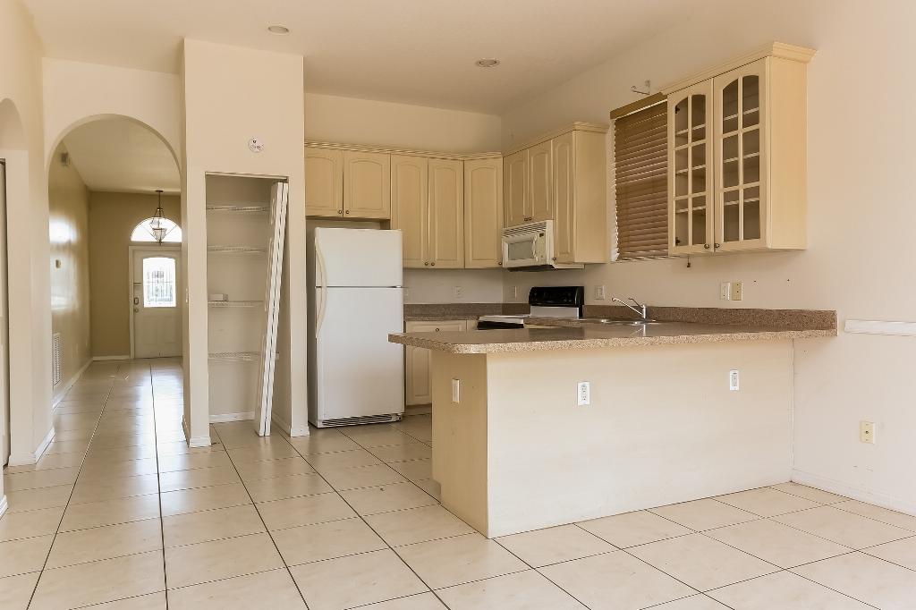 2545 Hypoluxo Road Lake Worth, FL 33462 - Photo 7 of 18 1006-3004323-medium
