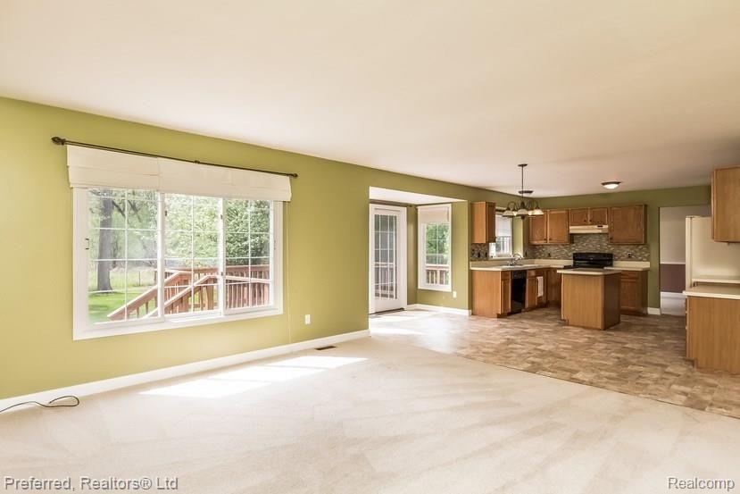 5884 Hathaway Road Canton, MI 48187 - Photo 29 of 49