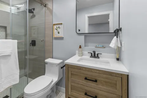 $2,395,000 | 4827 Bayard Street, San Diego, CA 92109