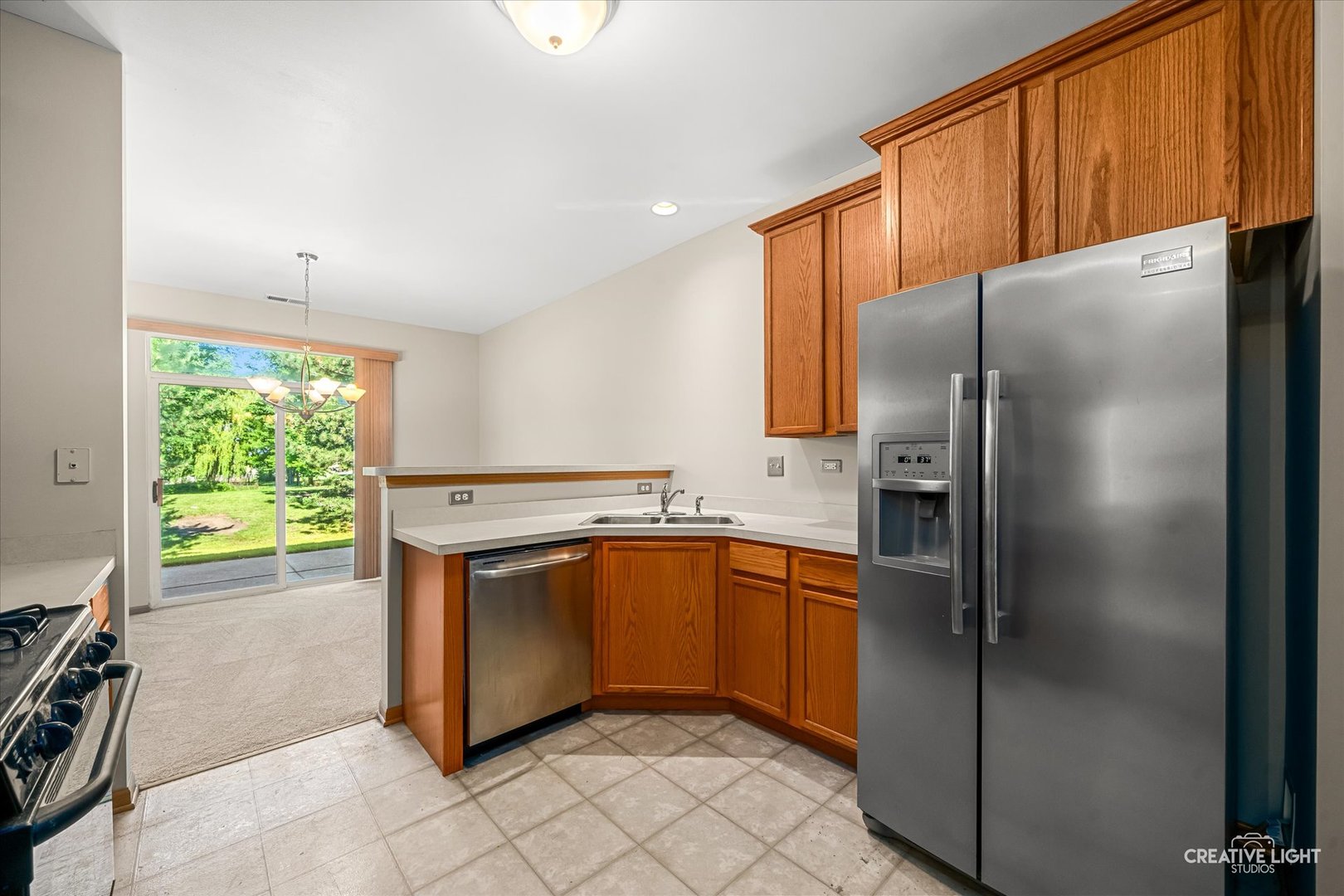 449 Dancer Lane Oswego, IL 60543 - Photo 9 of 37