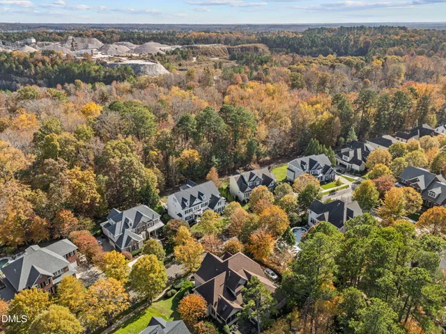 a view of a tennis court