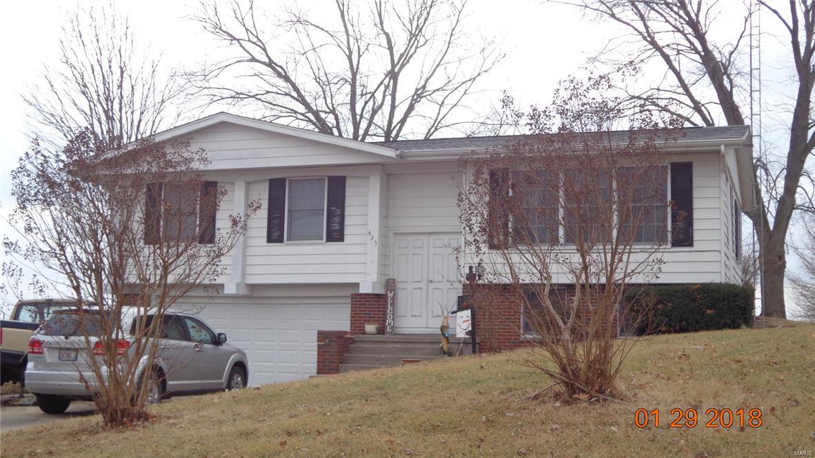 435 Murphysboro Road Chester, IL 62233 - Photo 1 of 12