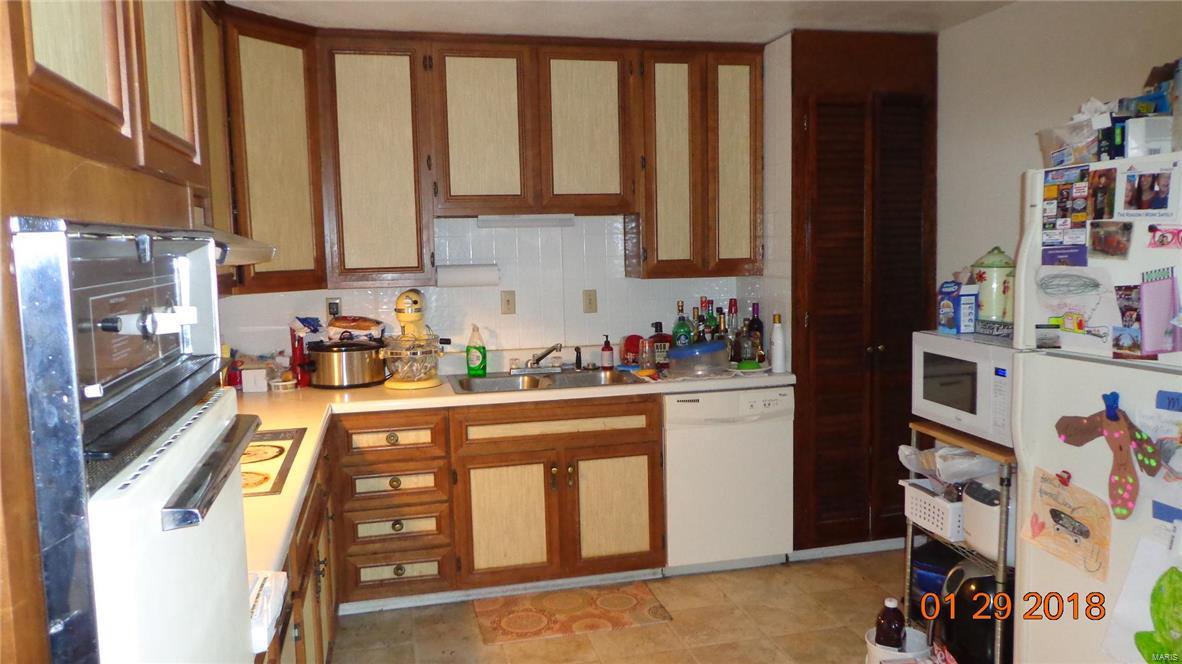 435 Murphysboro Road Chester, IL 62233 - Photo 5 of 12