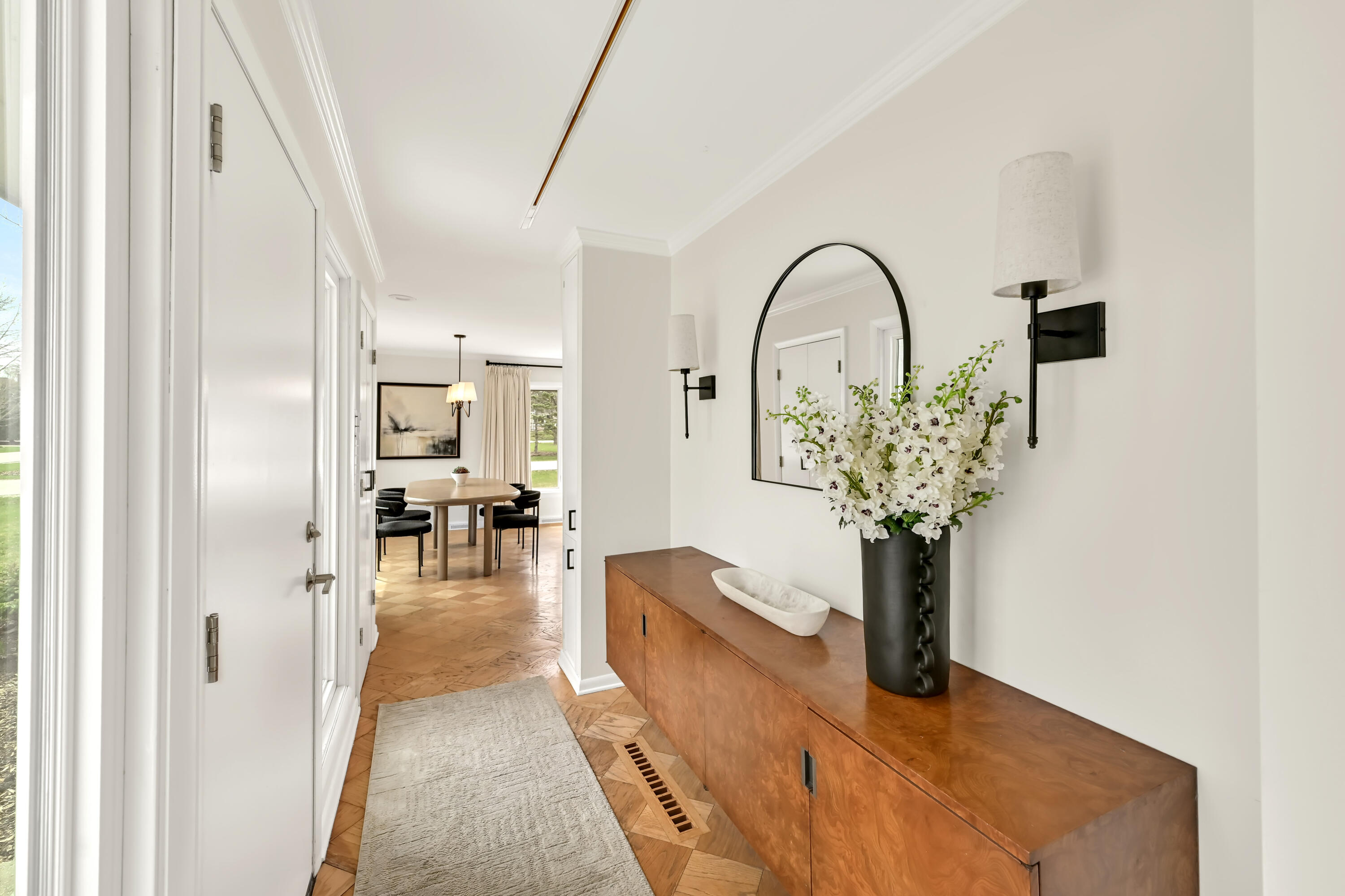 8207 North Regent Road Fox Point, WI 53217 - Photo 2 of 37 Front Entryway