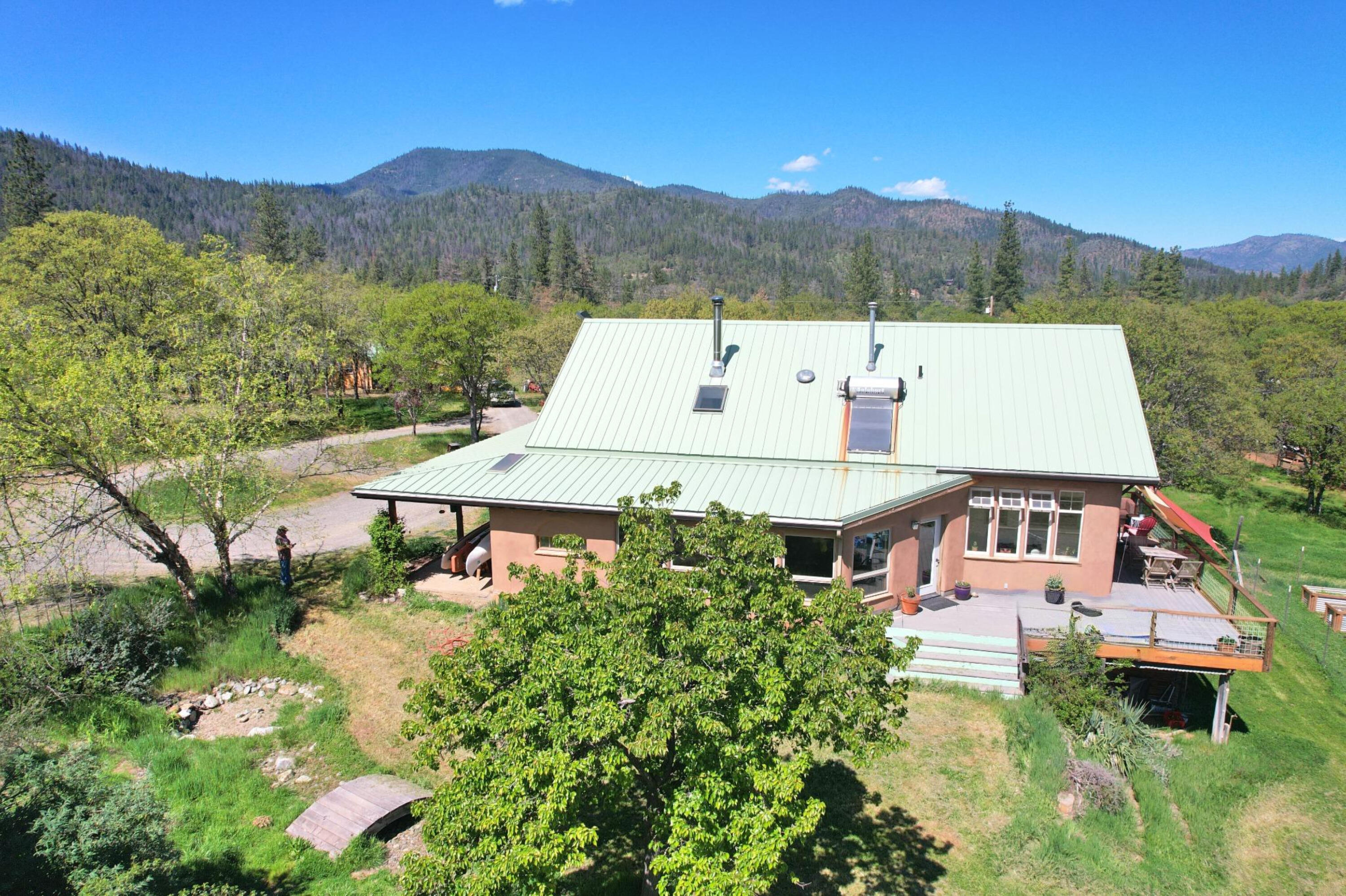 8150 Upper Applegate Road Jacksonville, OR 97530 - Photo 8 of 122 south side of main house