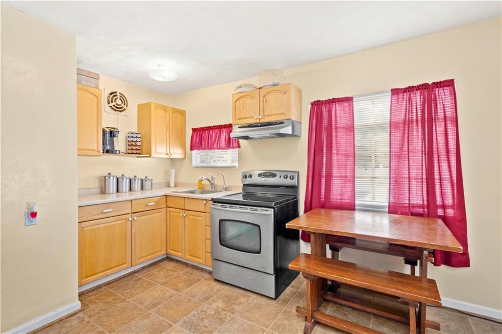 1110 12th Street McKees Rocks, PA 15136 - Photo 8 of 25