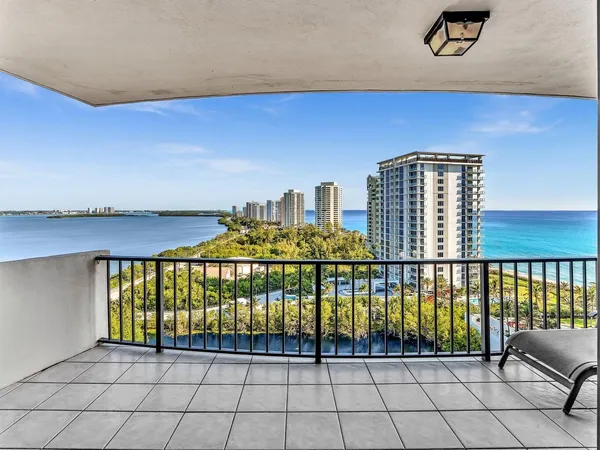 $3,850 | 4200 North Ocean Drive, Unit 21605, Singer Island, FL 33404