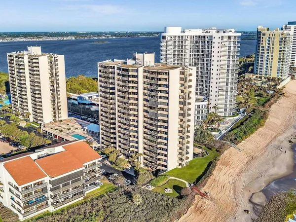 $3,850 | 4200 North Ocean Drive, Unit 21605, Singer Island, FL 33404