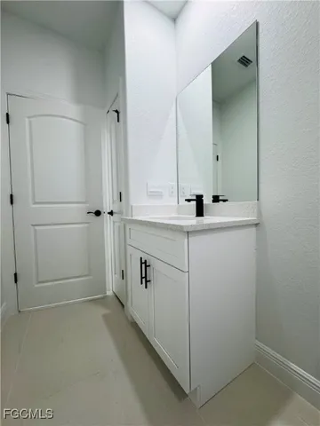 $1,850 | 3950 20th Street West, Lehigh Acres, FL 33971