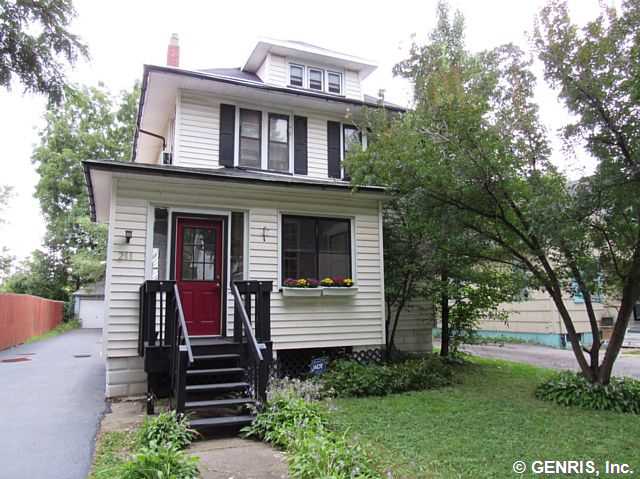 211 Curlew Street Rochester, NY 14613 - Photo 1 of 1 Exterior Front