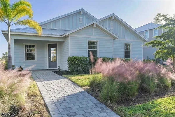$2,800 | 42219 Hammock Lane, Punta Gorda, FL 33982