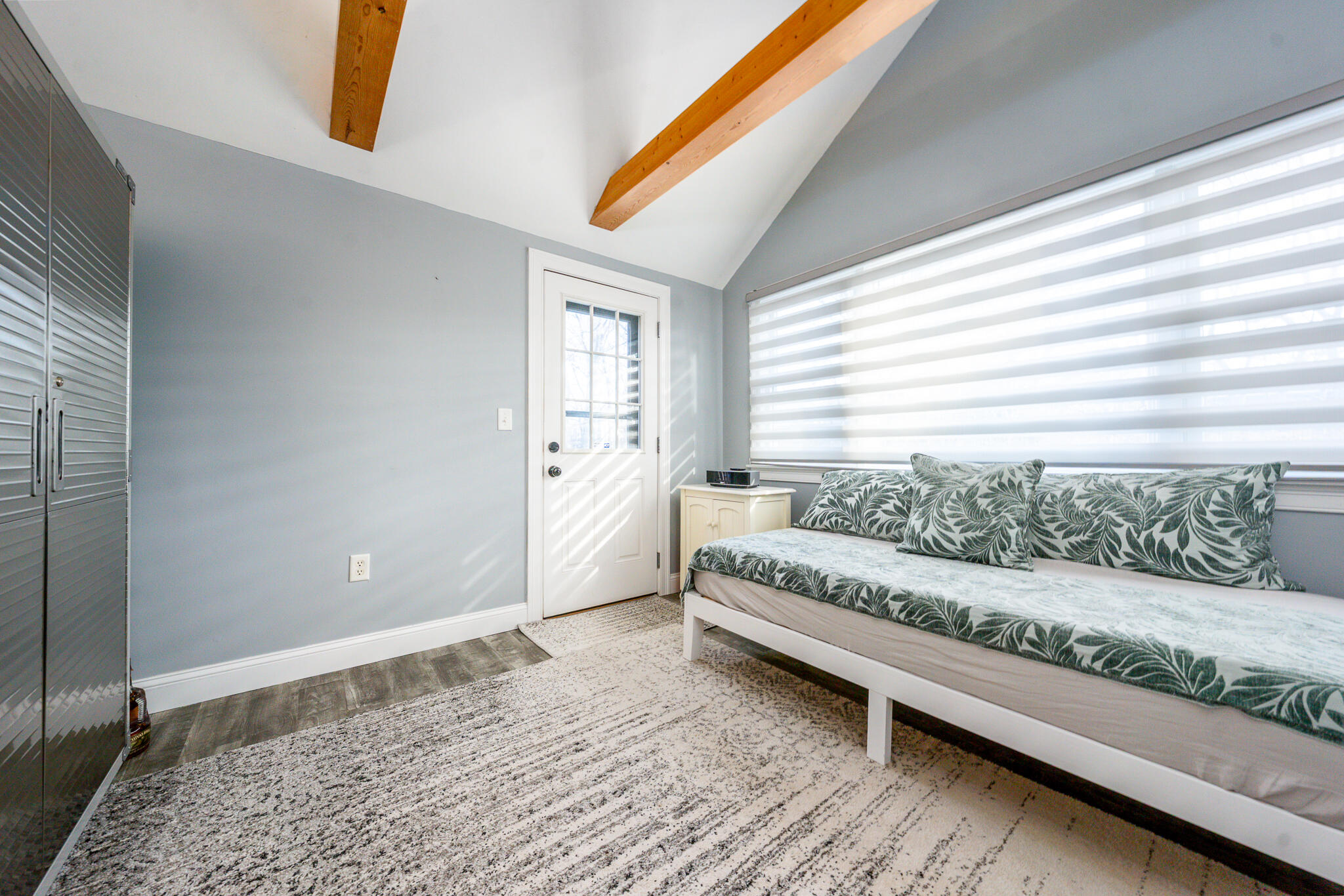 522 Lincoln Rd Extension Hyannis, MA 02601 - Photo 12 of 39 familyroom2