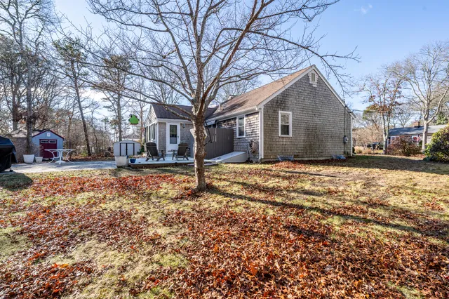 $570,000 | 522 Lincoln Rd Extension, Hyannis, MA 02601