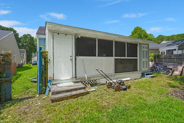 $250,000 | 128 Coosawatchie Street, Summerville, SC 29485